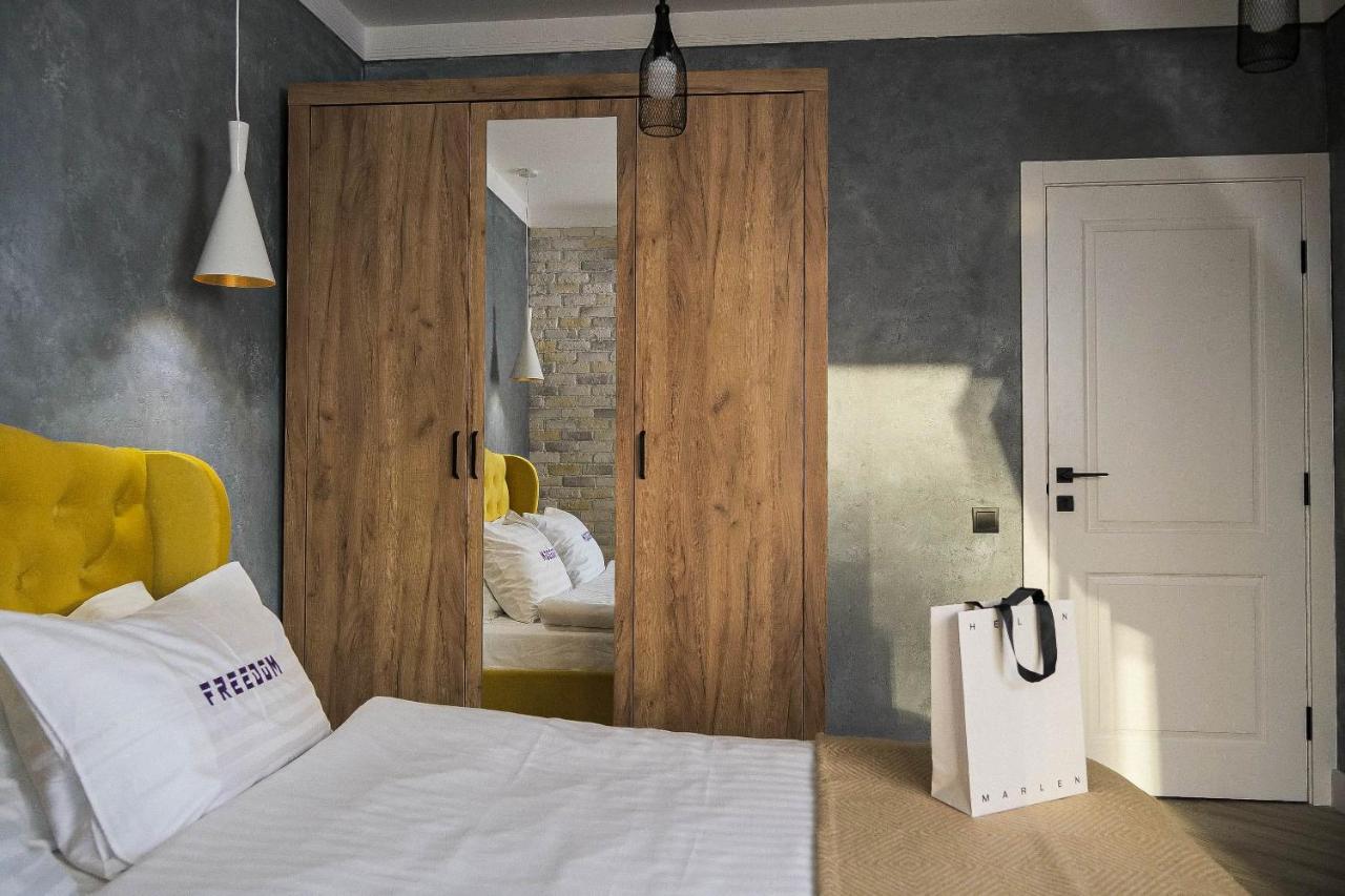Freedom Apartments In City Center Київ Екстер'єр фото