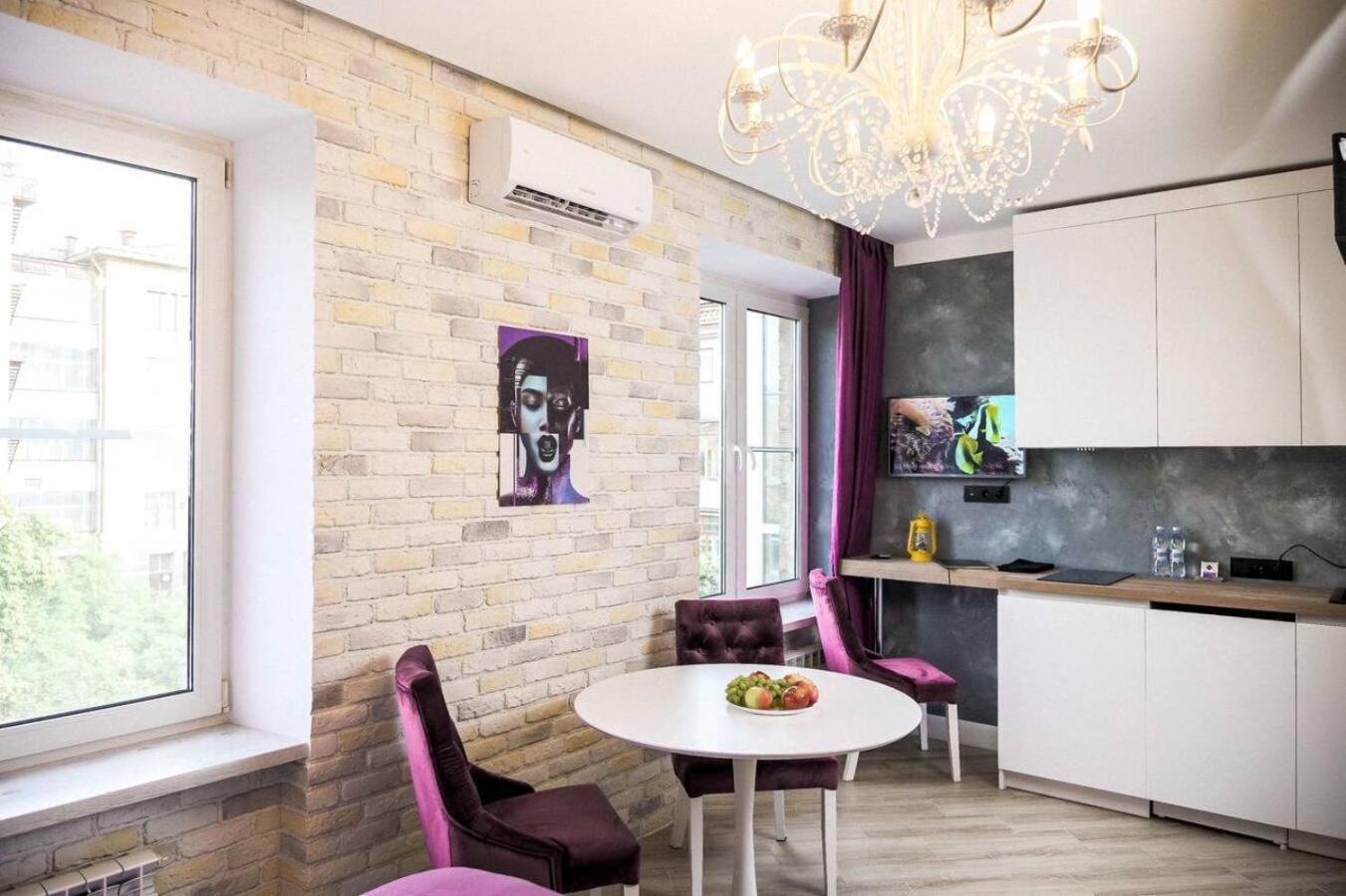 Freedom Apartments In City Center Київ Екстер'єр фото